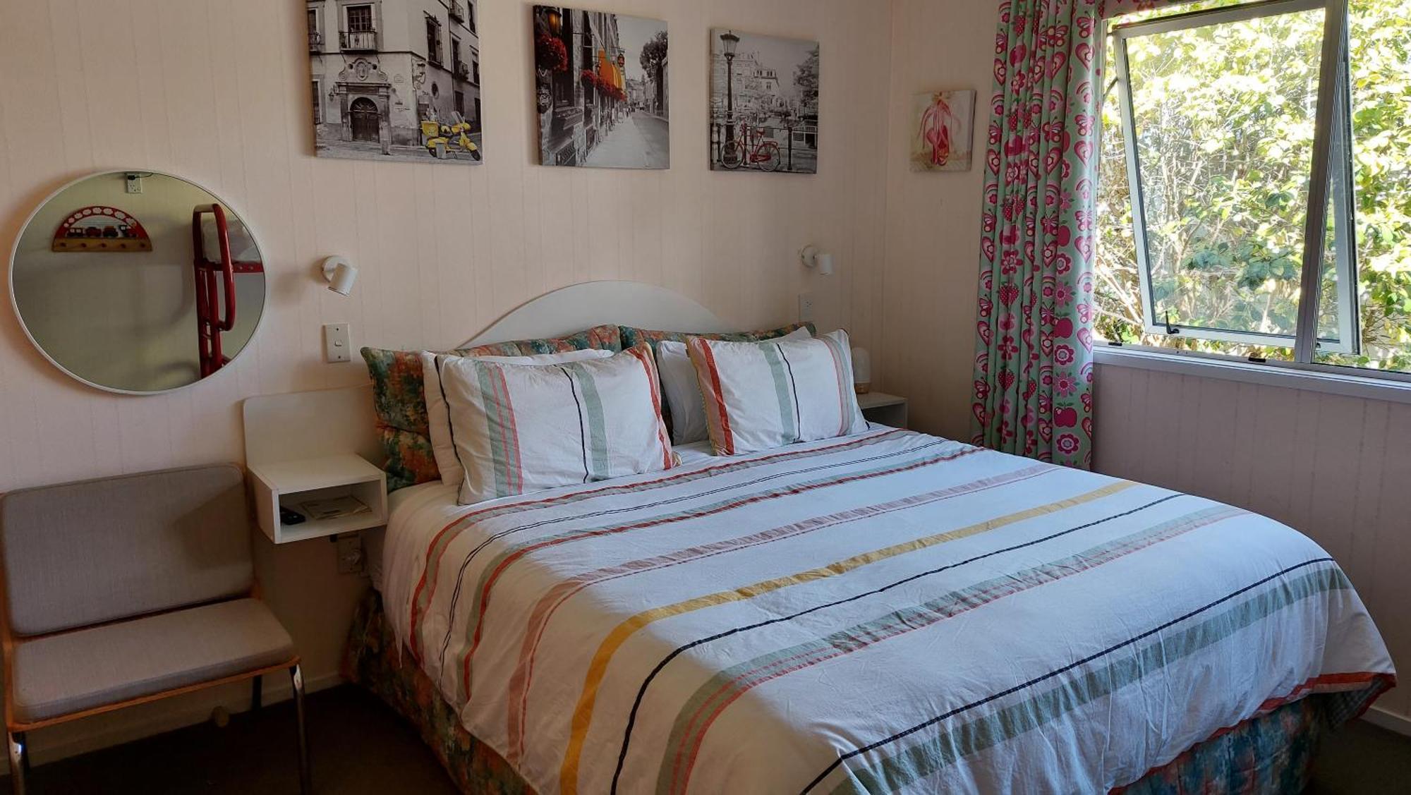 Bed And Breakfast Happy Home Taupo Accommodation Exterior photo