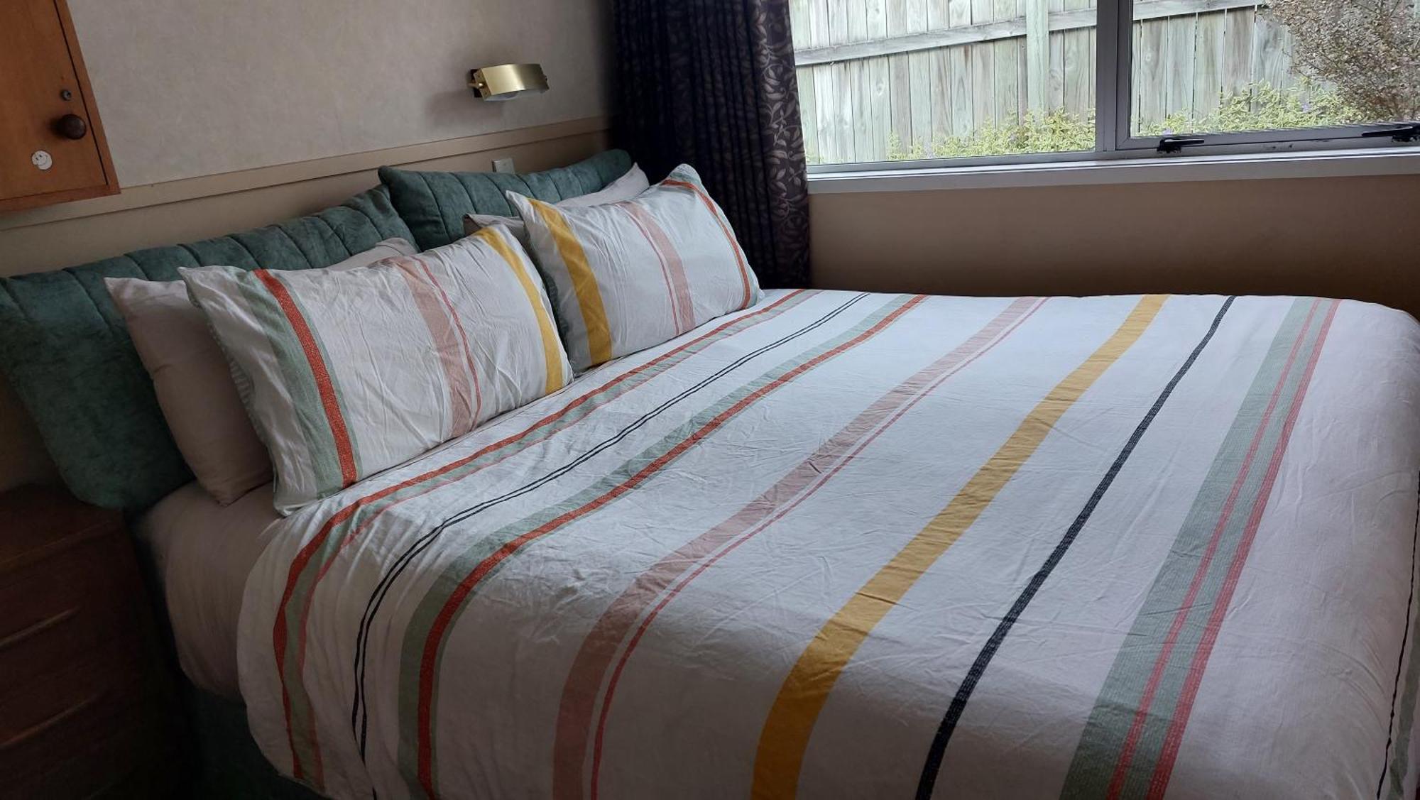 Bed And Breakfast Happy Home Taupo Accommodation Exterior photo