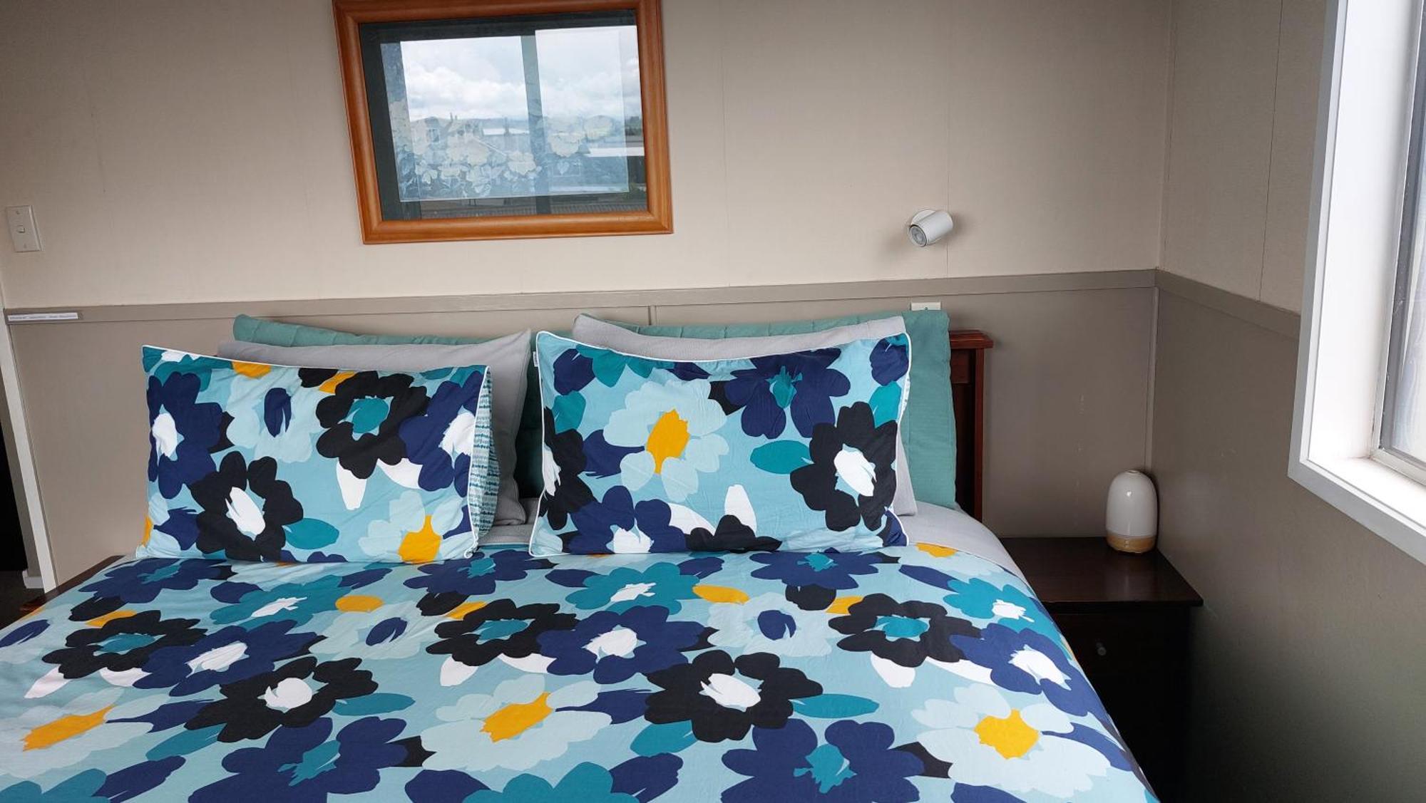 Bed And Breakfast Happy Home Taupo Accommodation Exterior photo