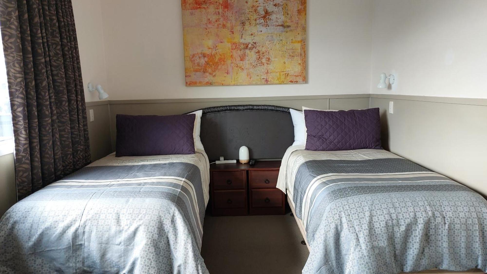 Bed And Breakfast Happy Home Taupo Accommodation Exterior photo