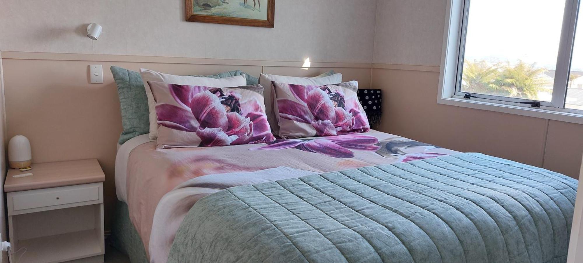 Bed And Breakfast Happy Home Taupo Accommodation Exterior photo