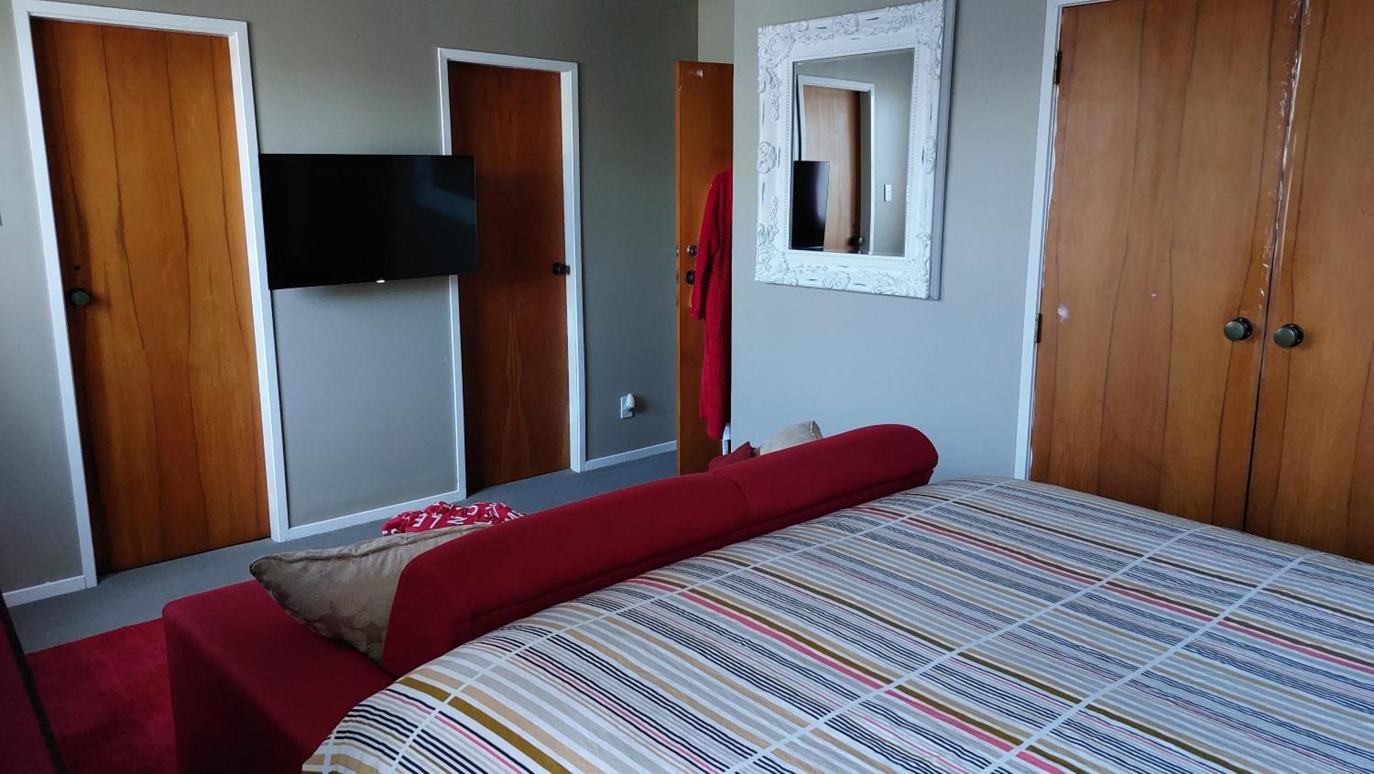 Bed And Breakfast Happy Home Taupo Accommodation Exterior photo